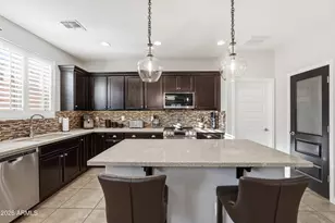 10347 W Alyssa Ln, Peoria, AZ 85383 - Photo 3