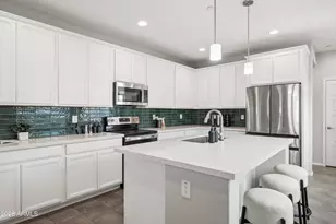 1676 E Hampton Ln, Gilbert, AZ 85295 - Photo 11