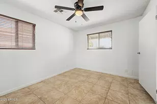 2929 W Loma Ln, Phoenix, AZ 85051 - Photo 17