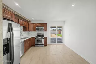 2929 W Loma Ln, Phoenix, AZ 85051 - Photo 15