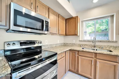 6434 W Kristal Way, Glendale, AZ 85308 - Photo 11