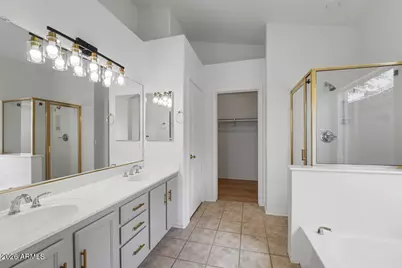 1211 W Carol Ann Way, Phoenix, AZ 85023 - Photo 7