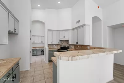 1211 W Carol Ann Way, Phoenix, AZ 85023 - Photo 5
