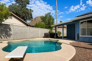 2031 E Vista Dr, Phoenix, AZ 85022 - Photo 37