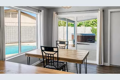 2031 E Vista Drive, Phoenix, AZ 85022 - Photo 17
