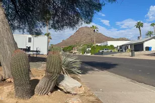 2031 E Vista Dr, Phoenix, AZ 85022 - Photo 7