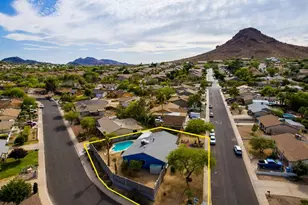 2031 E Vista Dr, Phoenix, AZ 85022 - Photo 1