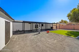 2526 E Behrend Dr, Phoenix, AZ 85050 - Photo 19