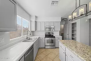 2233 E Soft Wind Dr, Phoenix, AZ 85024 - Photo 9