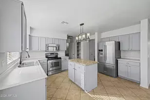 2233 E Soft Wind Dr, Phoenix, AZ 85024 - Photo 7