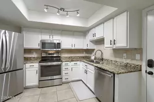 9802 N 5th St, Phoenix, AZ 85020 - Photo 5