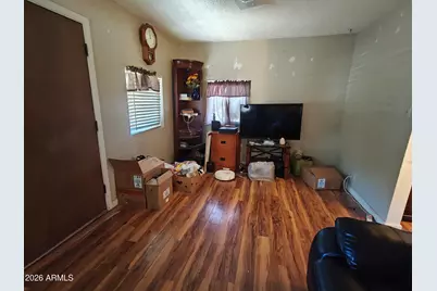 211 S Franz Avenue, Miami, AZ 85539 - Photo 13