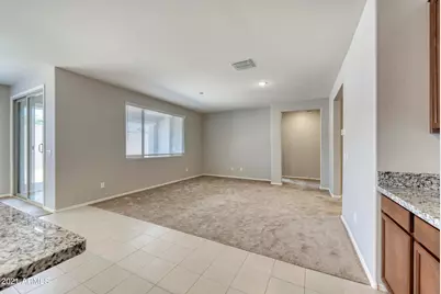 8410 W Palmaire Avenue, Glendale, AZ 85305 - Photo 7