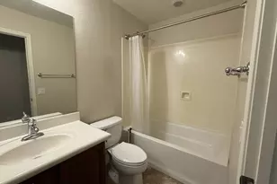 3975 E Melinda Dr, Phoenix, AZ 85050 - Photo 15