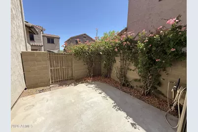 3975 E Melinda Drive, Phoenix, AZ 85050 - Photo 17