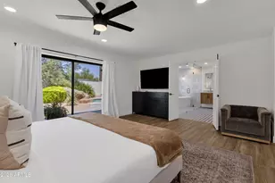 5712 E Windrose Dr, Scottsdale, AZ 85254 - Photo 17