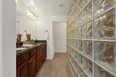 21320 N 56th Street #1116, Phoenix, AZ 85054 - Photo 9