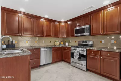 21320 N 56th Street #1116, Phoenix, AZ 85054 - Photo 3