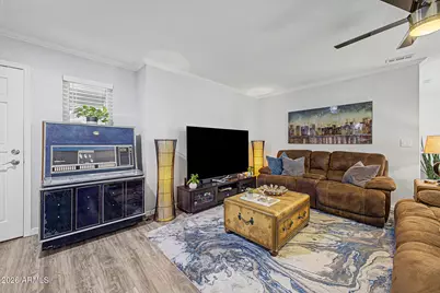 19043 N 98th Lane, Peoria, AZ 85382 - Photo 5