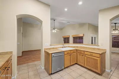 8755 W Melinda Lane, Peoria, AZ 85382 - Photo 17