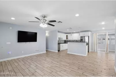 1017 E El Caminito Drive, Phoenix, AZ 85020 - Photo 11