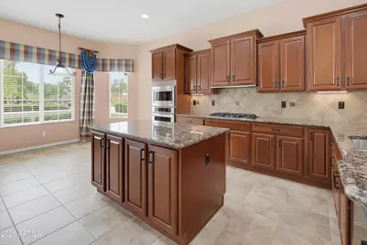 26652 W Yukon Court, Buckeye, AZ 85396 - Photo 7