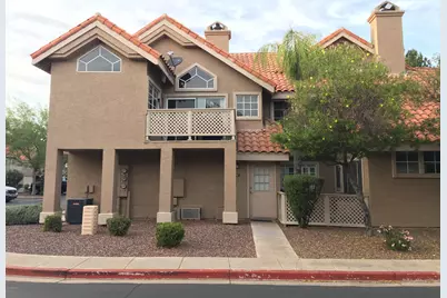1633 E Lakeside Drive #51, Gilbert, AZ 85234 - Photo 1