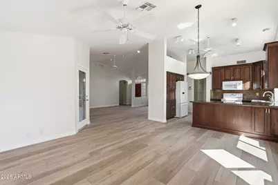 8461 W Rosemonte Drive, Peoria, AZ 85382 - Photo 11