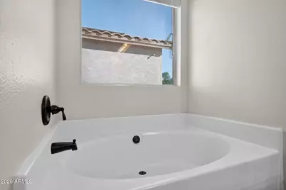 30052 N Desert Willow Boulevard, San Tan Valley, AZ 85143 - Photo 37