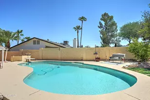 2545 E Vista Dr, Phoenix, AZ 85032 - Photo 29