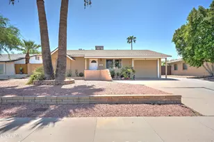 2545 E Vista Dr, Phoenix, AZ 85032 - Photo 1