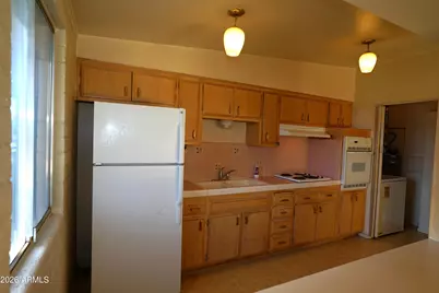 10407 W Peoria Avenue, Sun City, AZ 85351 - Photo 9