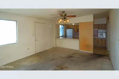 10407 W Peoria Avenue, Sun City, AZ 85351 - Photo 7