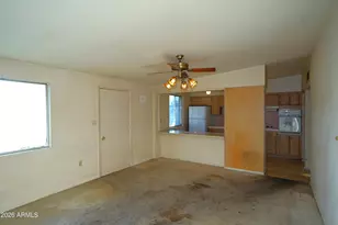 10407 W Peoria Ave, Sun City, AZ 85351 - Photo 7