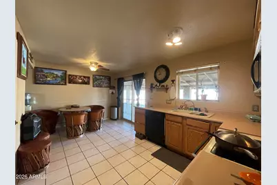 7794 W Lake Erie Drive, Casa Grande, AZ 85194 - Photo 9