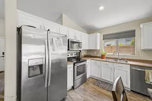 15435 W Mescal St, Surprise, AZ 85379 - Photo 11