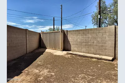 3750 W Chipman Road, Phoenix, AZ 85041 - Photo 3