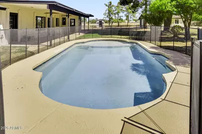 6217 N 79th Drive, Glendale, AZ 85303 - Photo 39