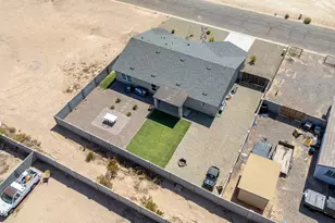 13615 S Silent Rd, Arizona City, AZ 85123 - Photo 5