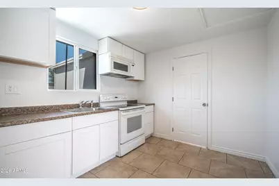 1834 N 63rd Avenue, Phoenix, AZ 85035 - Photo 19