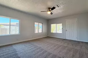 217 N 80th Pl, Mesa, AZ 85207 - Photo 5
