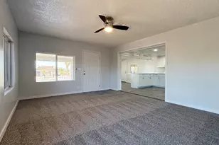 217 N 80th Pl, Mesa, AZ 85207 - Photo 7