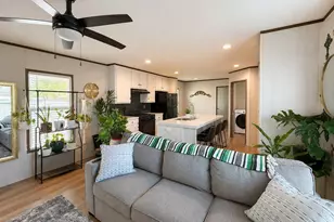 19401 N 7th St, Phoenix, AZ 85024 - Photo 9
