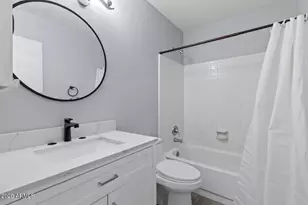 8520 W Palm Ln, Phoenix, AZ 85037 - Photo 9