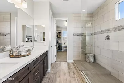 213 E Balao Drive, Phoenix, AZ 85085 - Photo 37