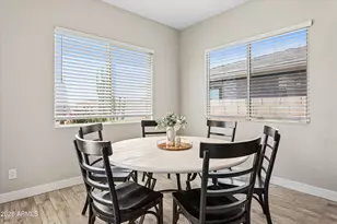 213 E Balao Dr, Phoenix, AZ 85085 - Photo 15