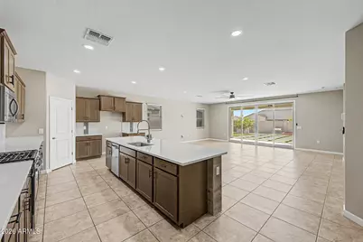 30731 W Monterey Circle, Buckeye, AZ 85396 - Photo 15