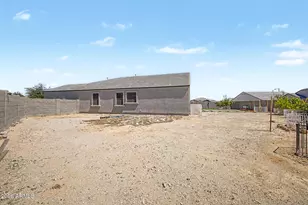 30731 W Monterey Circle, Buckeye, AZ 85396 - Photo 37