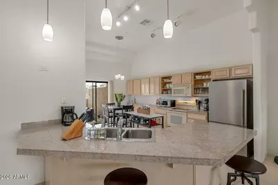 16107 E Emerald Drive #204, Fountain Hills, AZ 85268 - Photo 17
