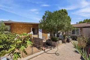 654 S Copper Dr, Apache Junction, AZ 85120 - Photo 33